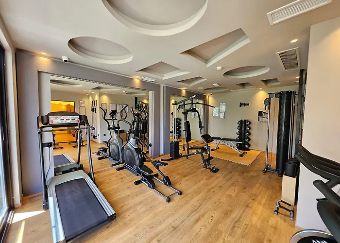 Petousis Hotel & Suites