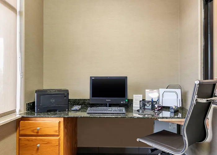 Comfort Suites Batesville