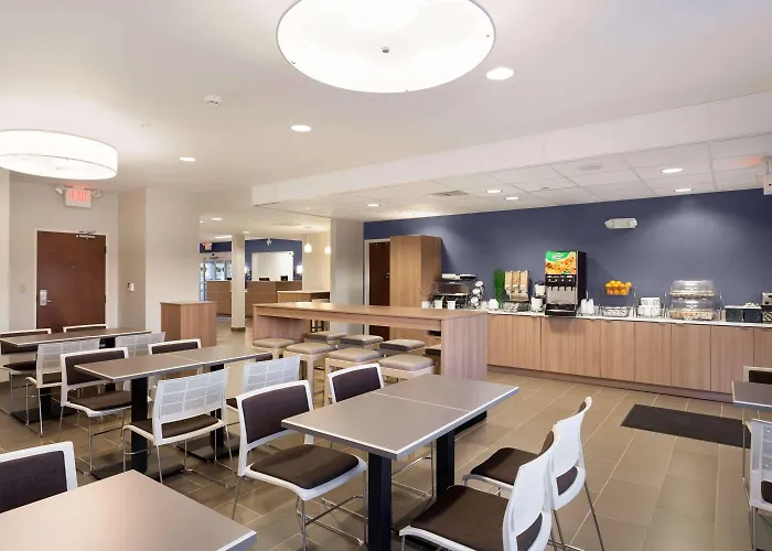 Microtel Inn & Suites By Wyndham Aurora