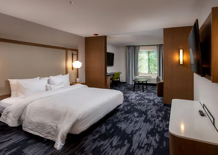 Fairfield Inn & Suites By Marriott Little Rock Airport