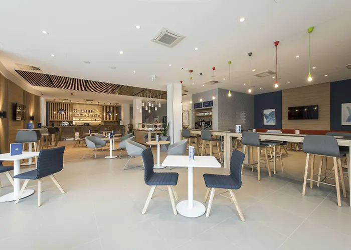 Holiday Inn Express Warsaw - Mokotow By Ihg