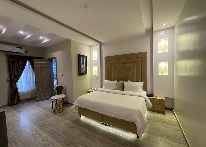 God'S Touch Apartments Signature