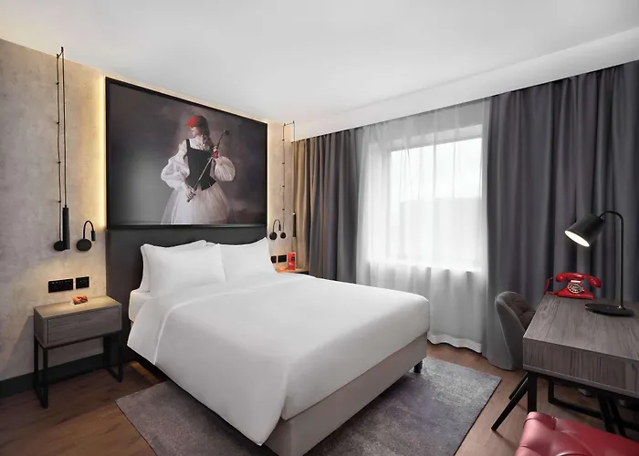 Radisson Red London Gatwick Airport