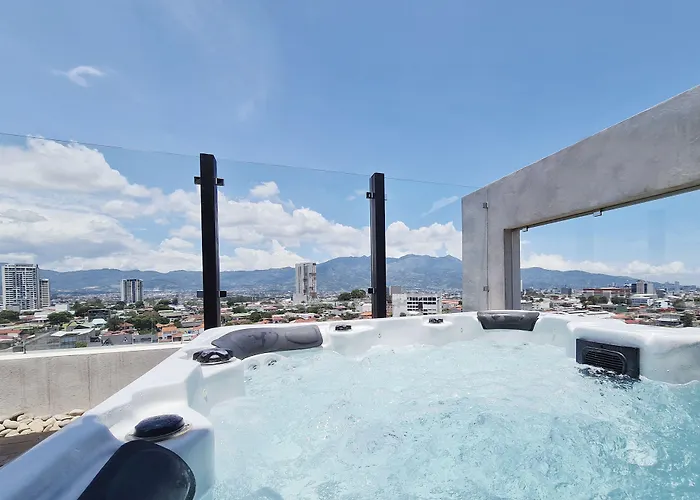 BEE Suites San José - Escalante