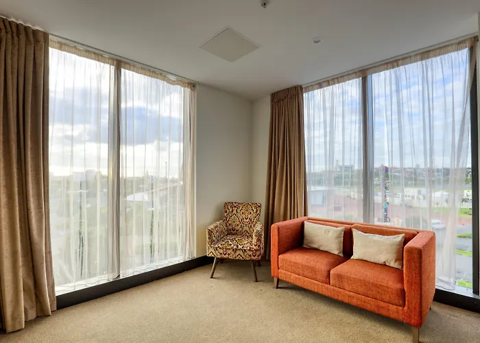 Ramada Suites By Wyndham Auckland Manukau Pacfic Centre