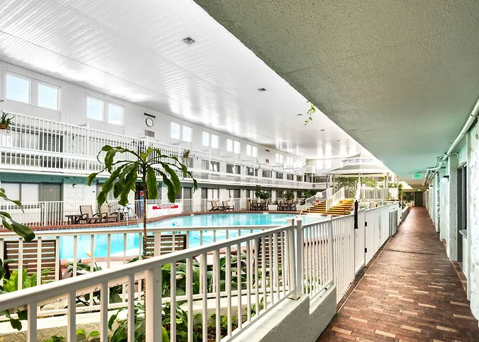 Club Destin Condos