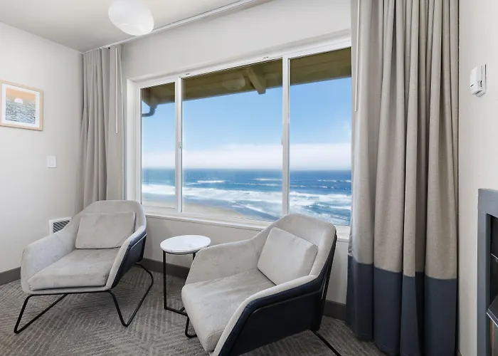 Surfland Hotel