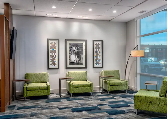 Holiday Inn Express & Suites - Brandon By Ihg