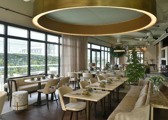 Golden Tulip Reims Bezannes