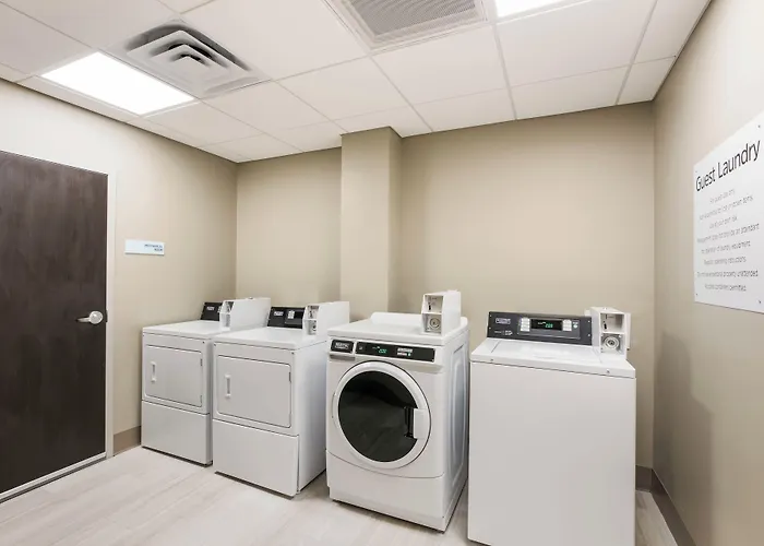 Holiday Inn Express & Suites Jacksonville - Town Center By Ihg
