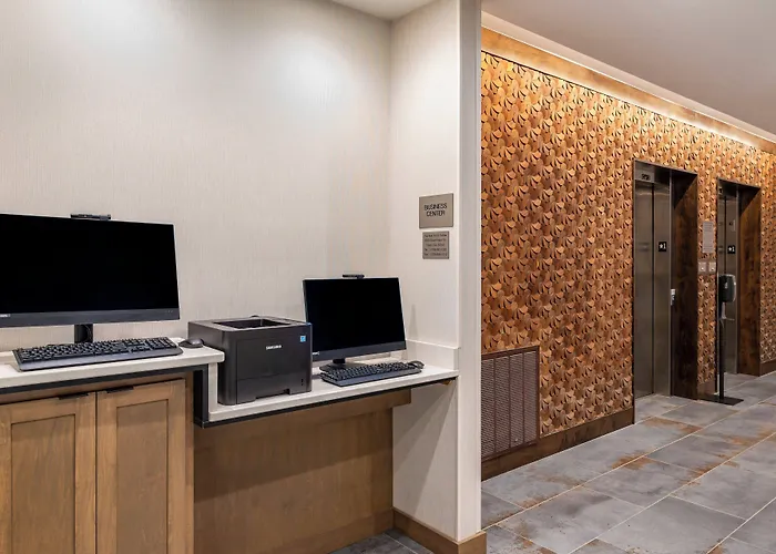Fairfield Inn & Suites By Marriott Helen