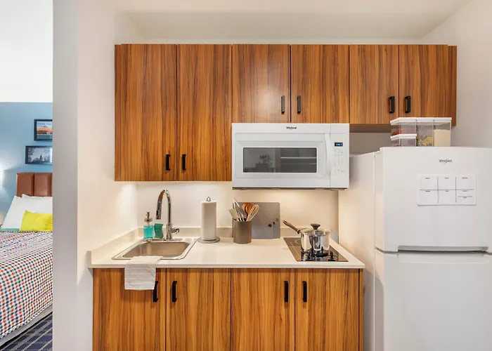 Uptown Suites Extended Stay Denver Co - Centennial