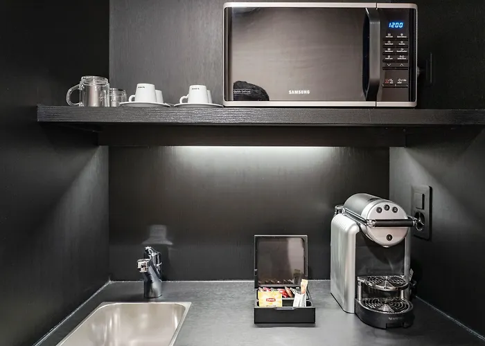 Nash Suites Airport Hotel