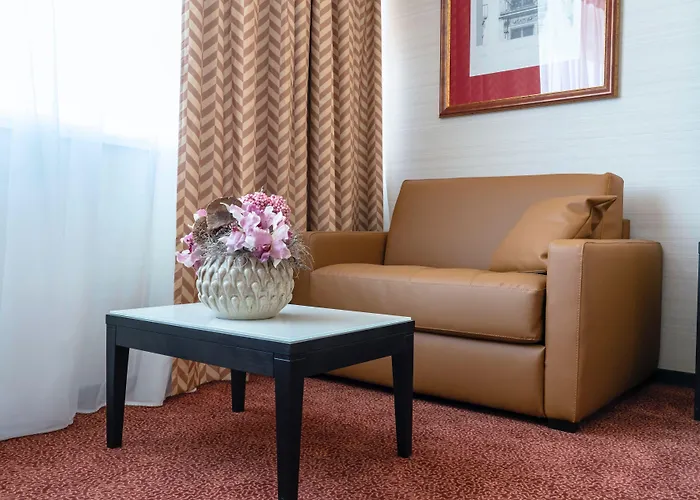 Nash Suites Airport Hotel