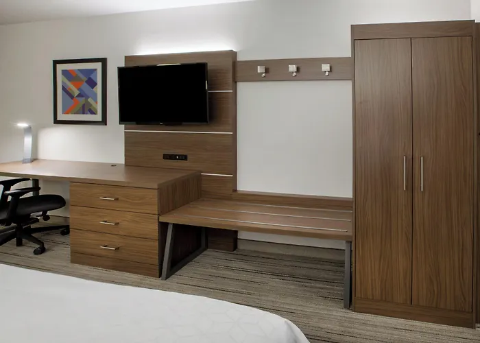 Holiday Inn Express & Suites - San Jose Airport By Ihg