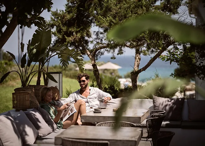 The Bay Hotel & Suites