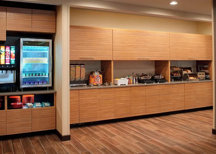 Towneplace Suites By Marriott Grand Rapids Airport