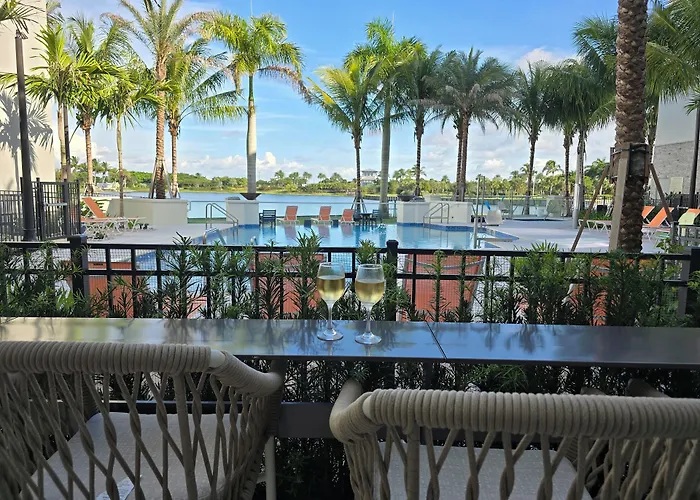 Hampton Inn & Suites Naples South