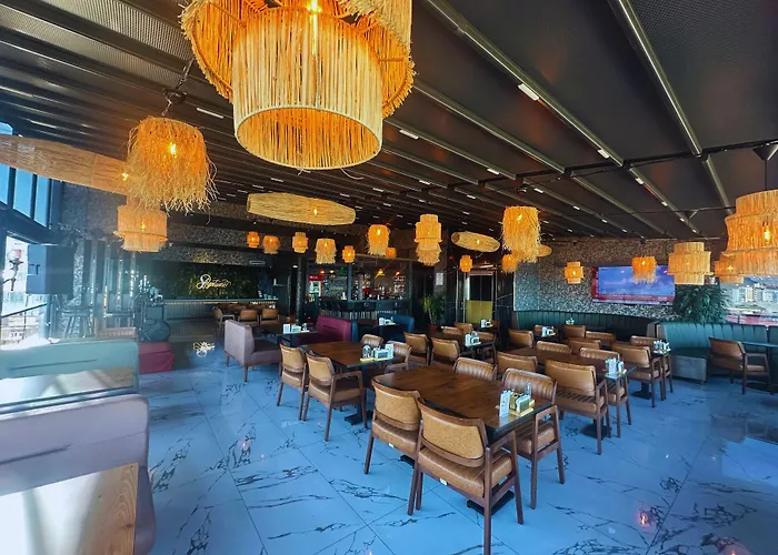 Ayatoure Hotel