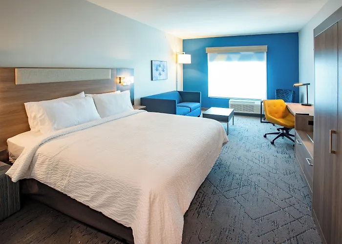 Holiday Inn Express & Suites Pensacola Airport North - I-10 By Ihg