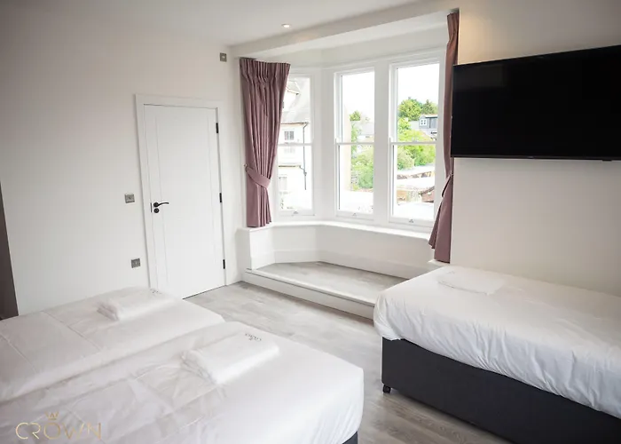 Crown Hotel