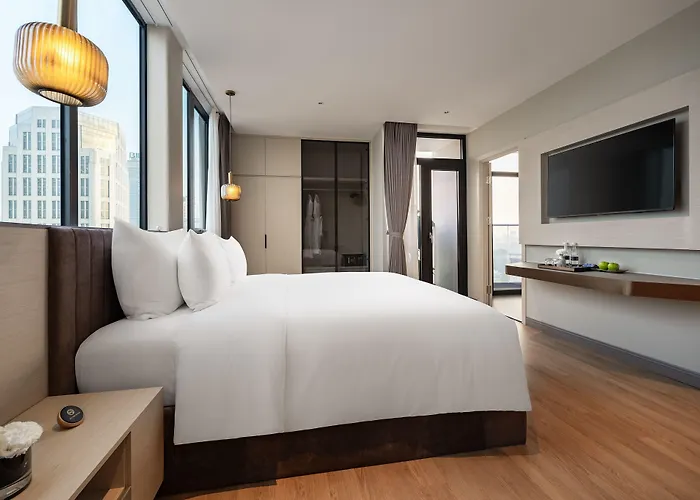 Classyc Hotel Hang Thung
