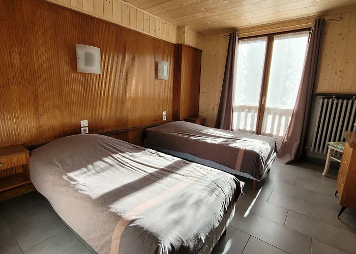 Hotel Du Lac Des Corbeaux