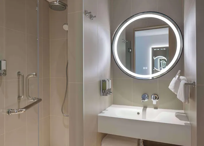 Hampton By Hilton Kuwait Salmiya