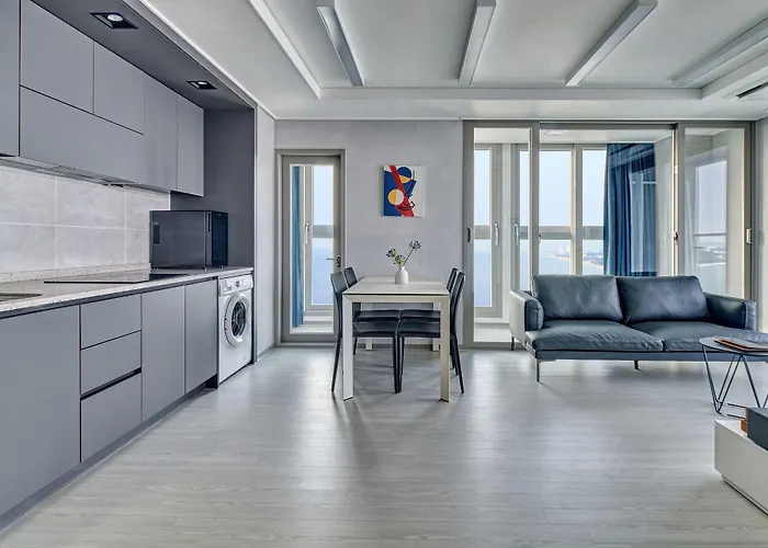 Gangneung Chonpines Ocean Suites Hotel