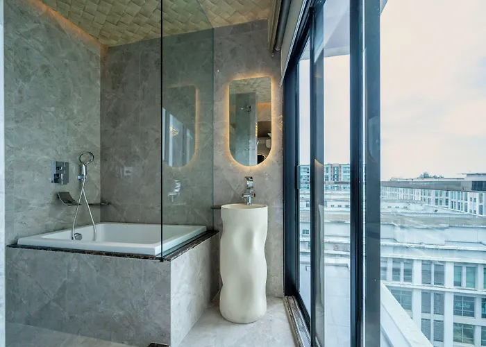 Ritz Residence - A Member Of The Luxury Hotel Group