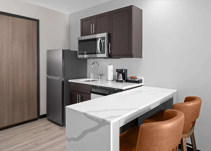 Homewood Suites By Hilton Charlotte Uptown First Ward