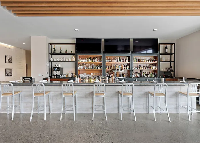Hotel Indigo Seattle Everett Waterfront Place By Ihg