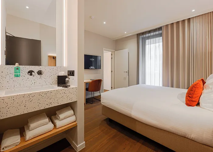 The Cornr Hotel