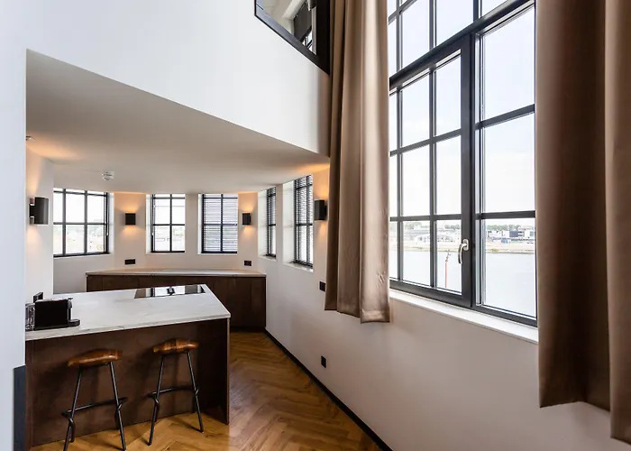 Hotel de Timmerfabriek I Kloeg Collection