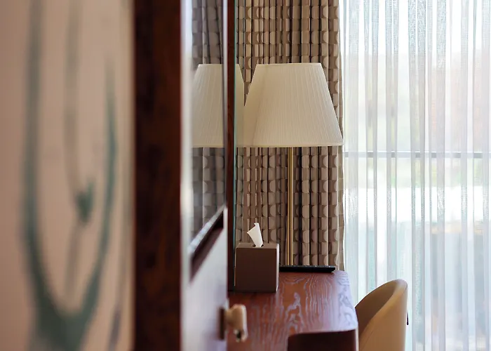 The Xon Hotel