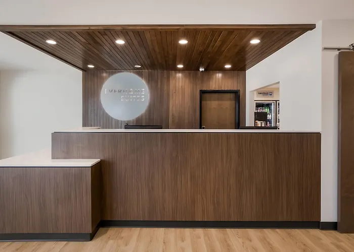 Everhome Suites Corona
