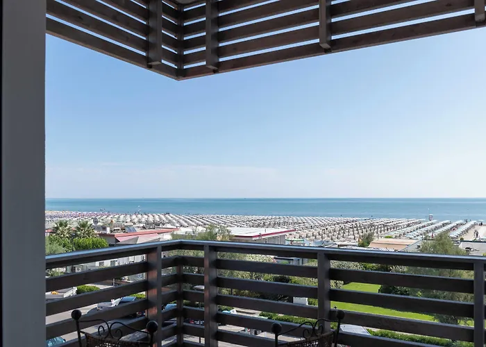 Kiss Beachfront Hotel&Restaurant