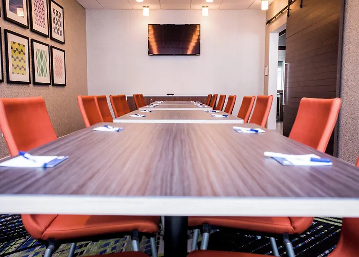 Holiday Inn Express & Suites Rehoboth Beach By Ihg