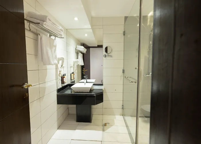 Mira Business Hotel