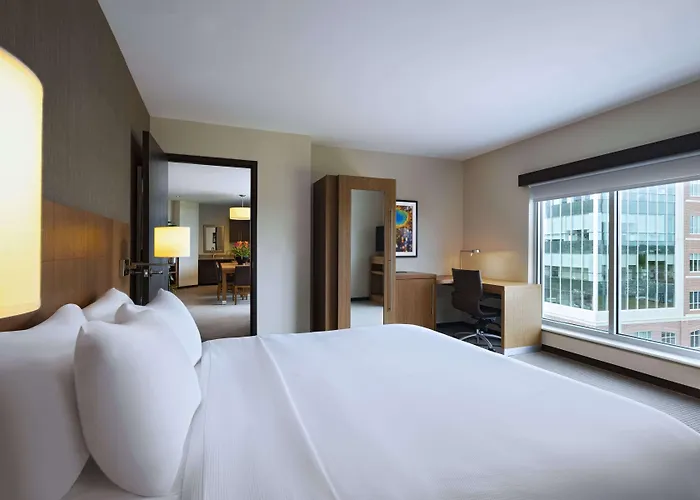Hyatt Place Greensboro Downtown