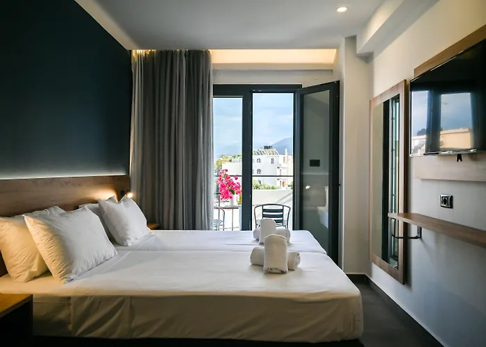 Pollis Hotel