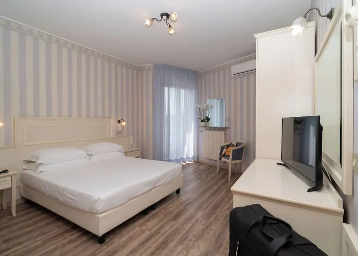 Hotel Riviera