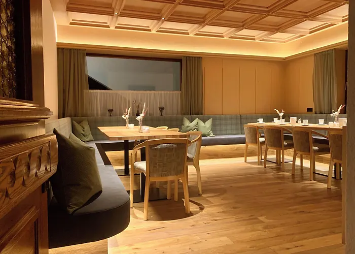 Hotel Zirbenhof