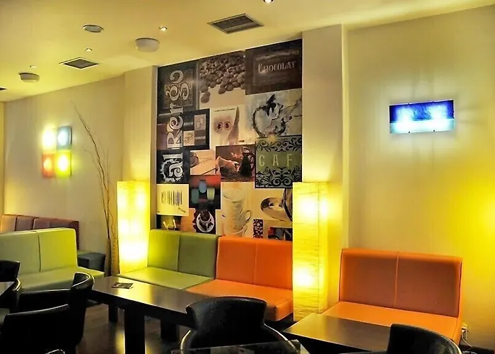 Hotel Elena