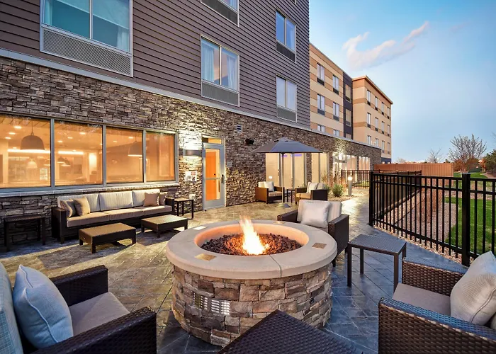 Fairfield Inn & Suites By Marriott Plymouth