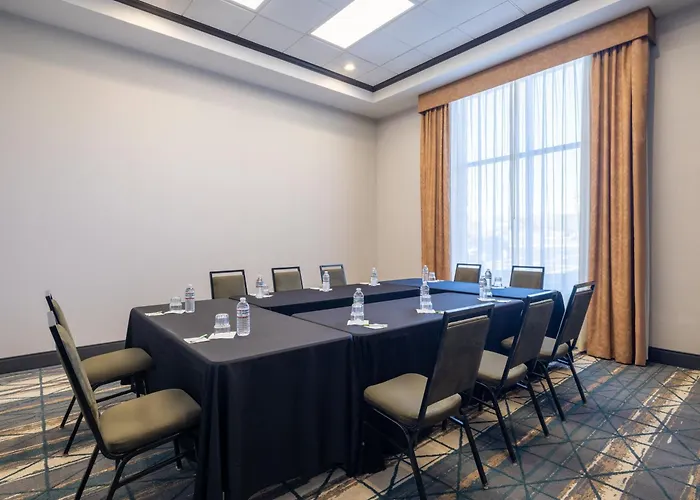 Holiday Inn Hotel & Suites Chicago Northwest - Elgin By Ihg