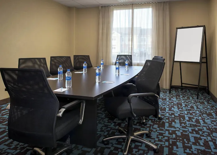 Fairfield Inn & Suites By Marriott Buffalo Amherst/University