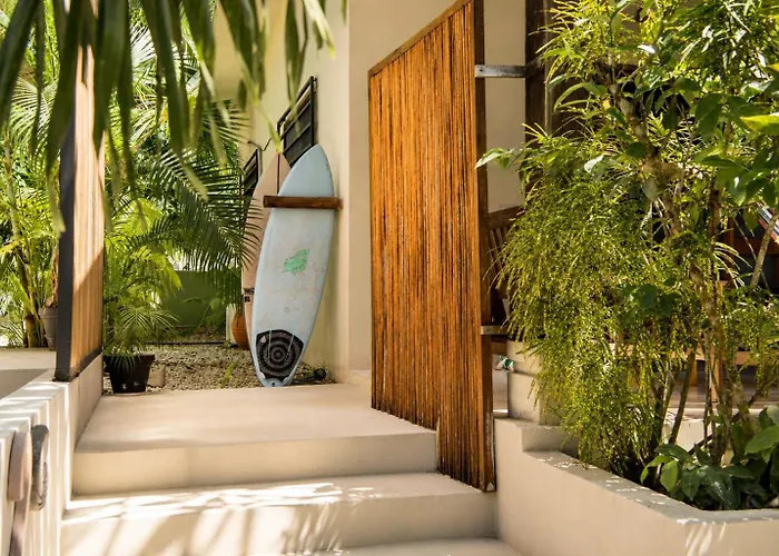 Nautilus Surf & Yoga Villas Santa Teresa