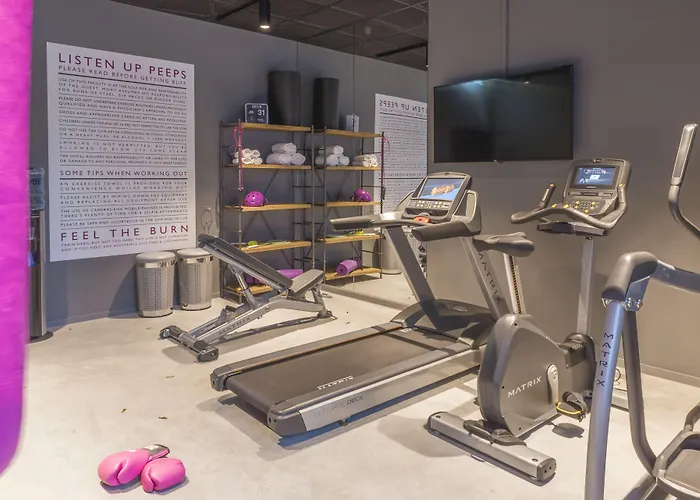 Moxy Glasgow Merchant City