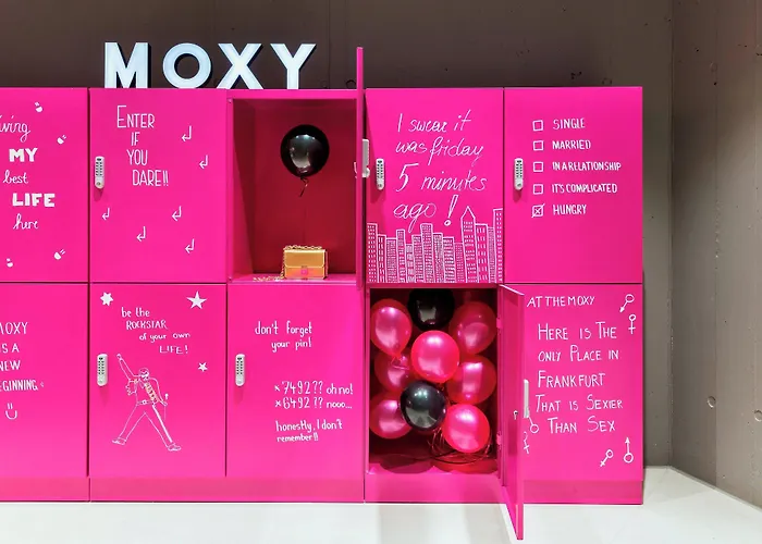 Moxy Frankfurt City Center